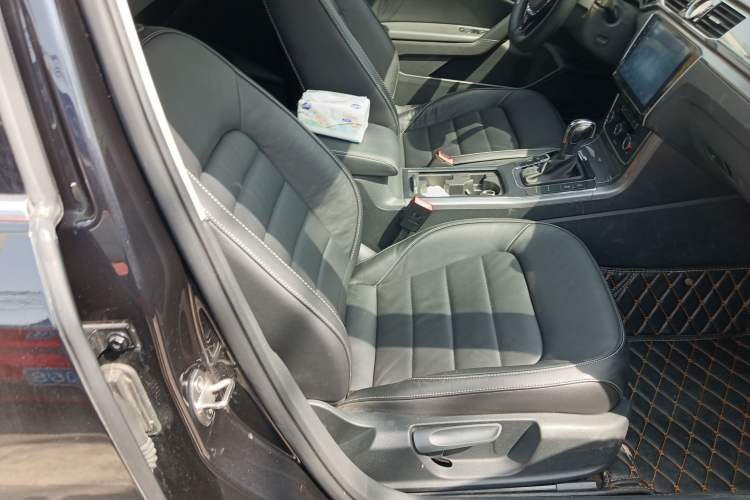 Used Volkswagen Passat 2016 1.8T Government Procurement Version (CEA Engine + 6AT) Right Front Seat