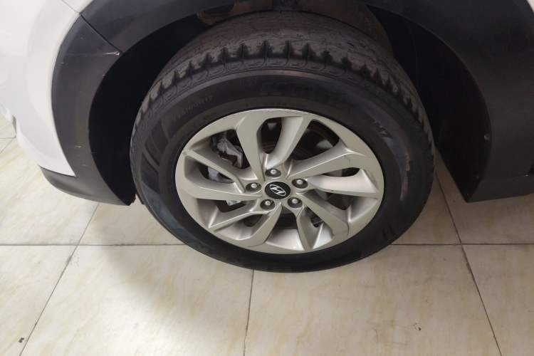 Used Hyundai Tucson 2015 1.6T Dual-Clutch Two-Wheel-Drive Smart Model