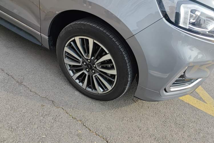 Used Ford Edge 2021 Facelifted PLUS EcoBoost 245 Two-Wheel Drive XLT 7-Seater