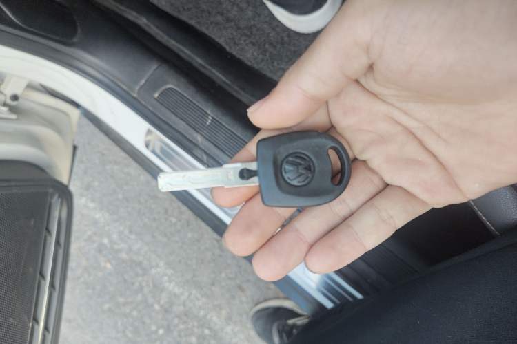 Used Volkswagen C-TREK 2018 230TSI DSG Comfort Model Vehicle Key