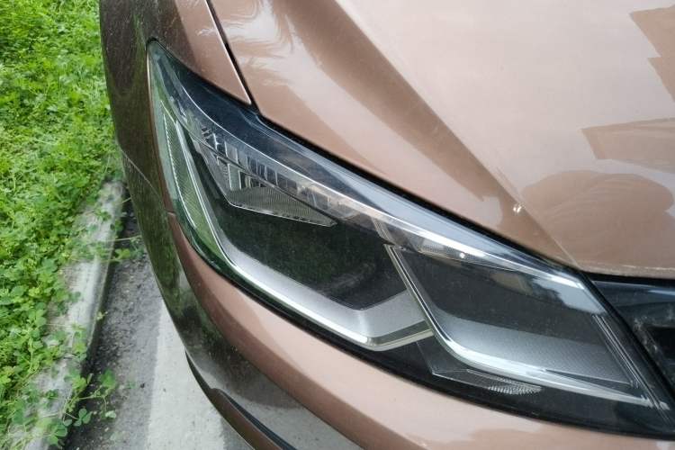 Used Volkswagen Lamando 2015 230TSI DSG Fashion Edition