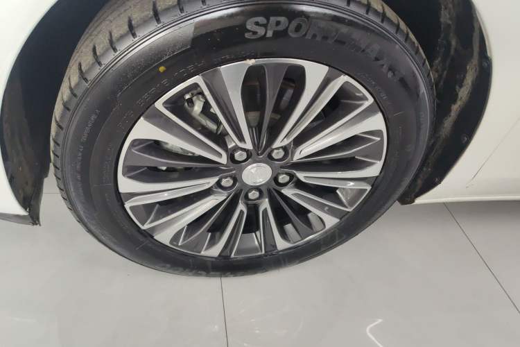 Used Buick GL8 2020 ES Land Cruiser 653T Luxury Model