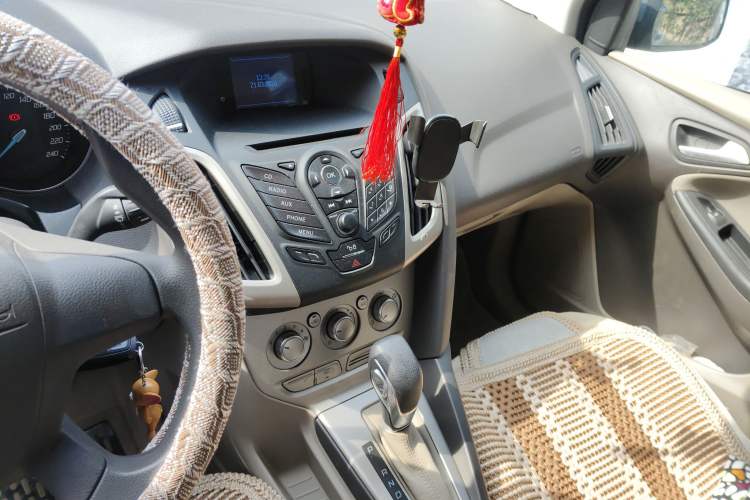 Used Ford Focus 2012 Sedan 1.6L Automatic Comfort Model
