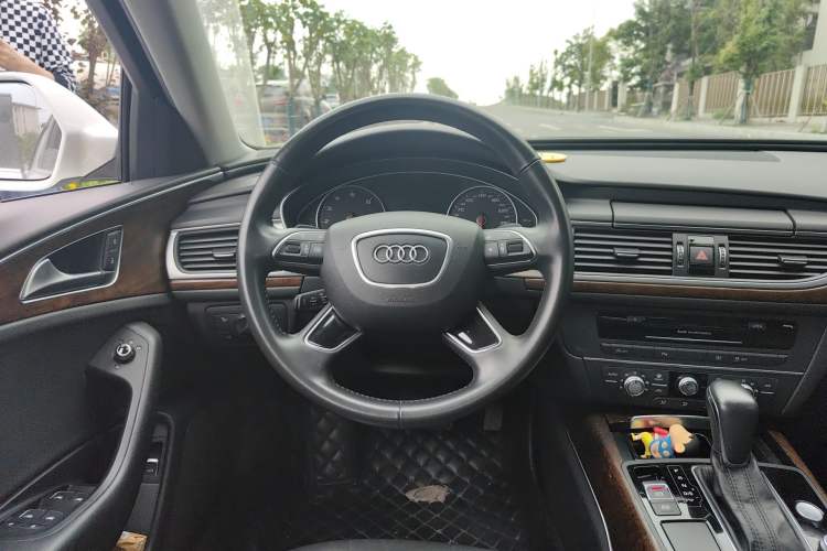 Used Audi A6L 2018 30th Anniversary Edition TFSI Trendy Model Steering Wheel