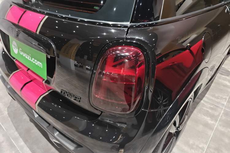 Used MINI 2022 Updated 1.5T COOPER Classic Edition