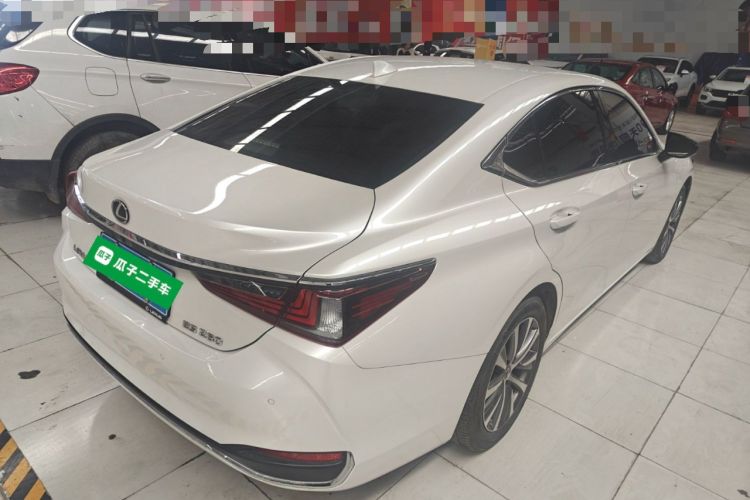 Used Lexus ES 2020 260 Excellence Edition
