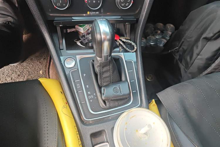 Used Volkswagen Golf 2020 Zhiai Edition 280TSI DSG Luxury Model Gear Lever