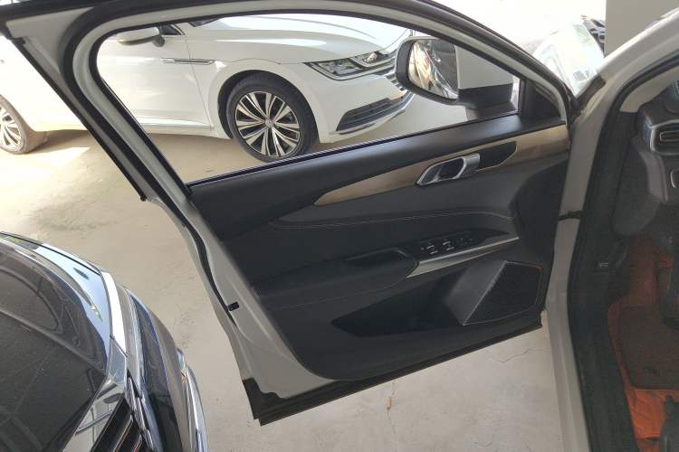 Used Lynk & Co 01 2017 2.0T Two-Wheel-Drive Version
