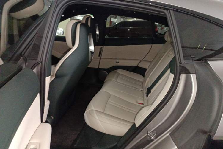 Used Xiaomi Auto YU7 2025 Ultra-Long Range Rear-Wheel Drive Version
