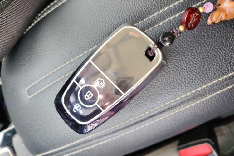 Used Ford Escape 2020 EcoBoost 245 Two-Wheel Drive Smart & Enjoyment Model Vehicle Key