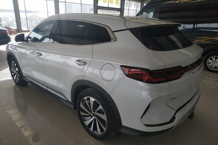 Used BYD Song PLUS New Energy 2024 HONOR Edition DM-i 110km Flagship PLUS
