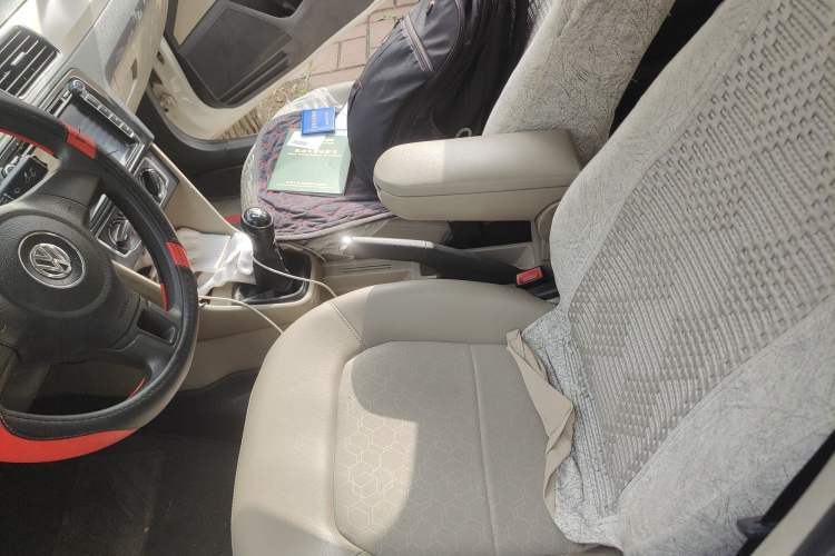 Used Volkswagen Santana 2013 1.6L Manual Comfort Edition Left Front Seat