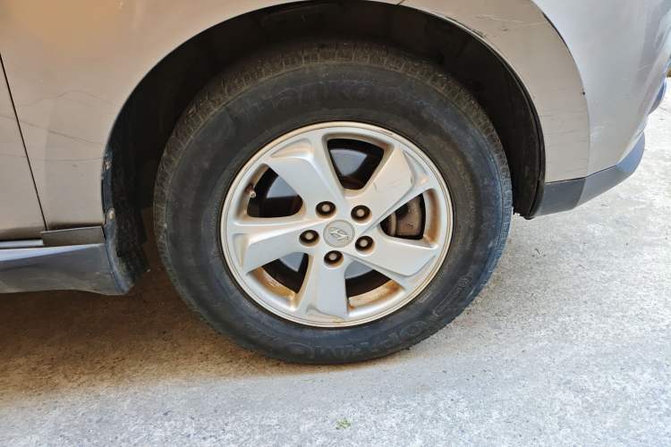 Used Hyundai ix35 2012 2.0L Manual Two-Wheel Drive New Edition GL Right Front Wheel Hub