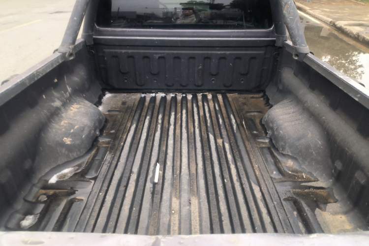 Used Great Wall King Kong Poer 2022 2.0T Manual Diesel Two-Wheel Drive Elite Version with Long Bed GW4D20M
