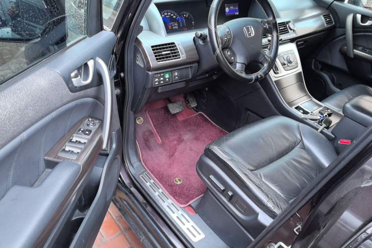 Used Honda Elysion 2012 2.4L VTi-S Prestige Edition Driver Seat