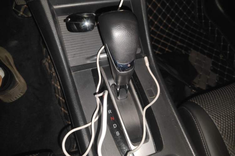 Used Honda Jade 2016 1.8L Automatic Comfort Elite Version 5 Seats
