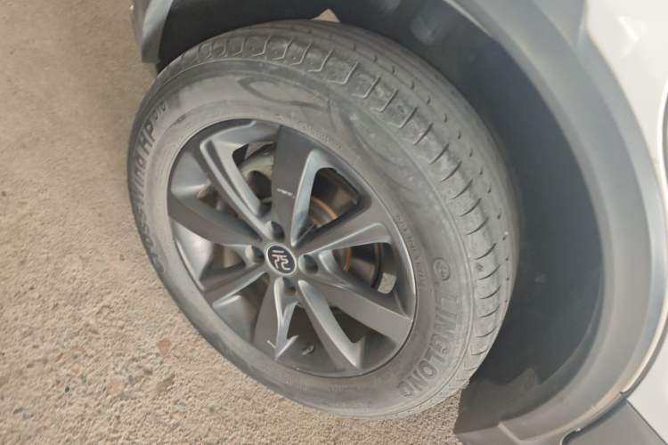 Used BYD Yuan New Energy 2019 EV360 Smart Connect Enjoyment Model Right Rear Wheel Hub