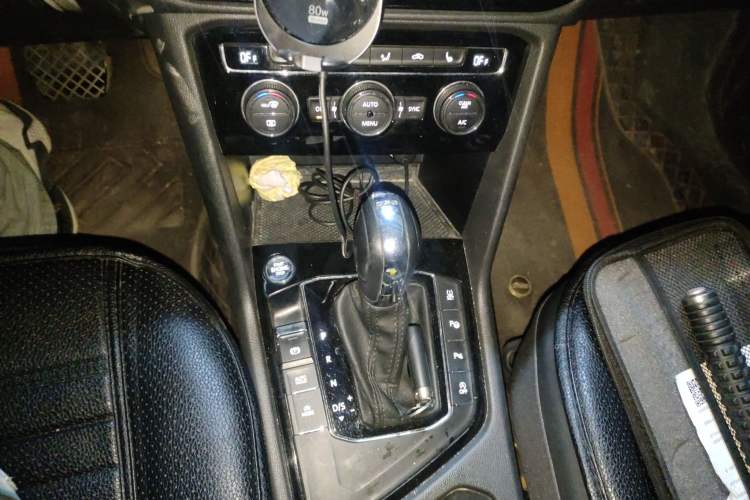 Used Volkswagen Tharu 2019 280TSI Two-Wheel Drive Flagship Edition China V Standard
