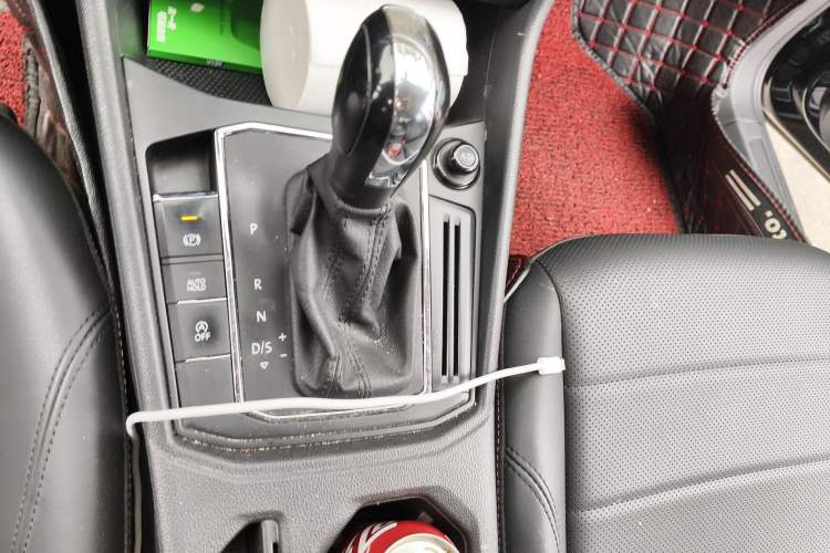 Used Volkswagen Lavida 2021 1.5L Automatic Comfort Edition Gear Lever