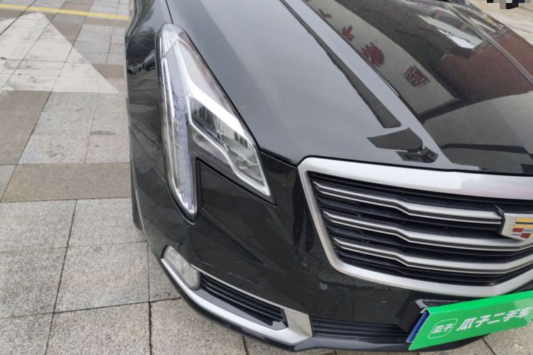 Used Cadillac XTS 2018 28T Elite Edition Right Front Headlight