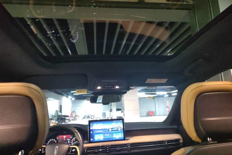 Used Lincoln Corsair 2021 2.0T Two-Wheel-Drive Luxury Edition
