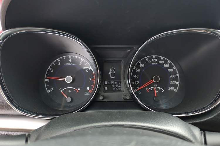 Used Venucia T70 2016 2.0L CVT Smart Choice Edition Instrument Cluster