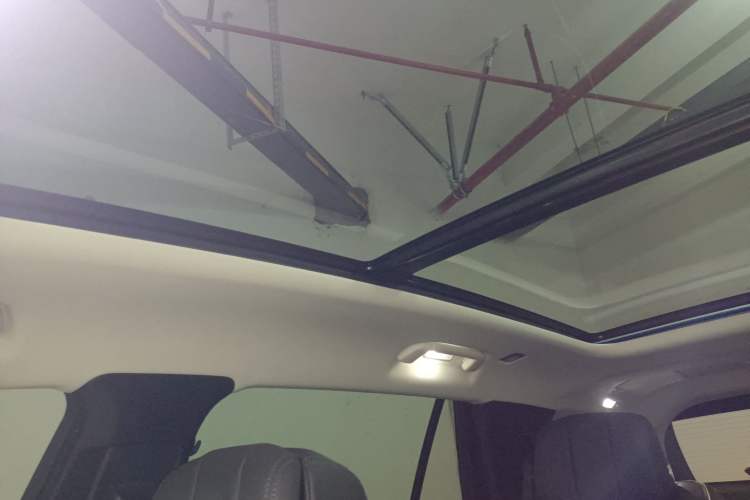 Used Hongqi E-HS9 2022 660 km Range Flagway Edition Six Seats Headliner