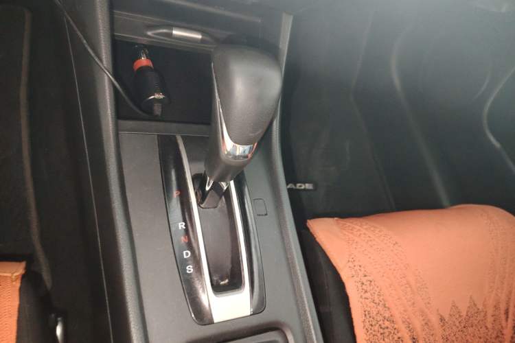 Used Honda Jade 2017 1.8L Automatic Classic Edition 5 seats
