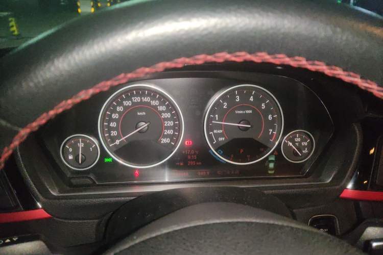 Used BMW 3 Series 2014 320i Sport Design Package
