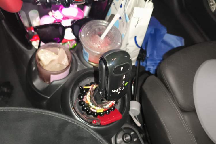 Used MINI 2021 1.5T COOPER Artist Five-Door Edition Gear Lever