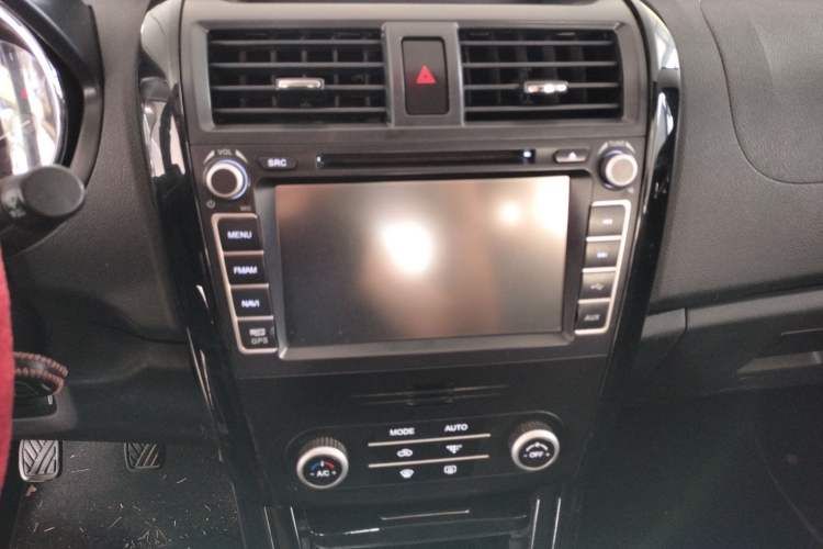 Used HYOSOW S3 2014 1.5L Luxury Version China IV Emission Standard
