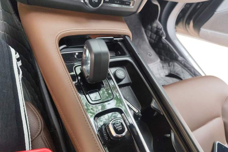 Used Volvo S90 2024 B5 Zhiyi Luxury Edition Gear Lever