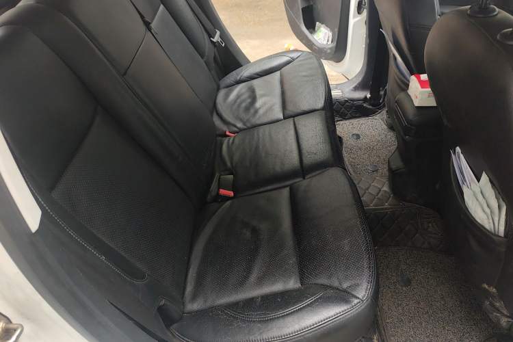 Used Peugeot 2008 2014 1.6L Automatic Fashion Edition
