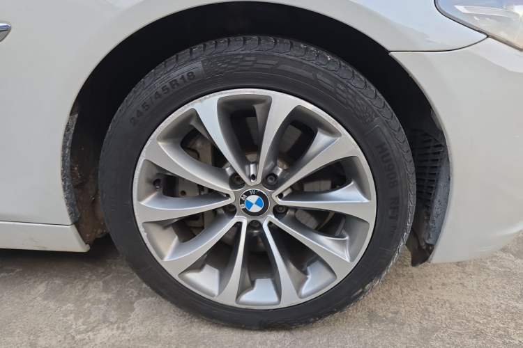 Used BMW 5 Series 2014 528Li Leading Model Right Front Wheel Hub