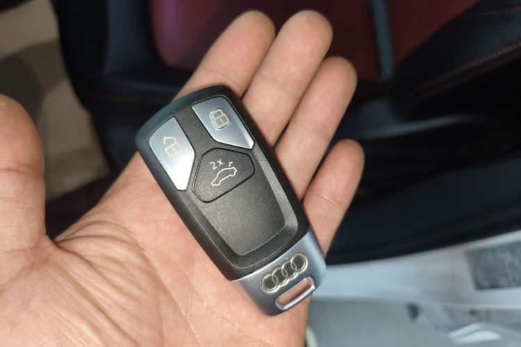 Used Audi Q5L 2018 40 TFSI Prestige Edition China VI Emission Standard