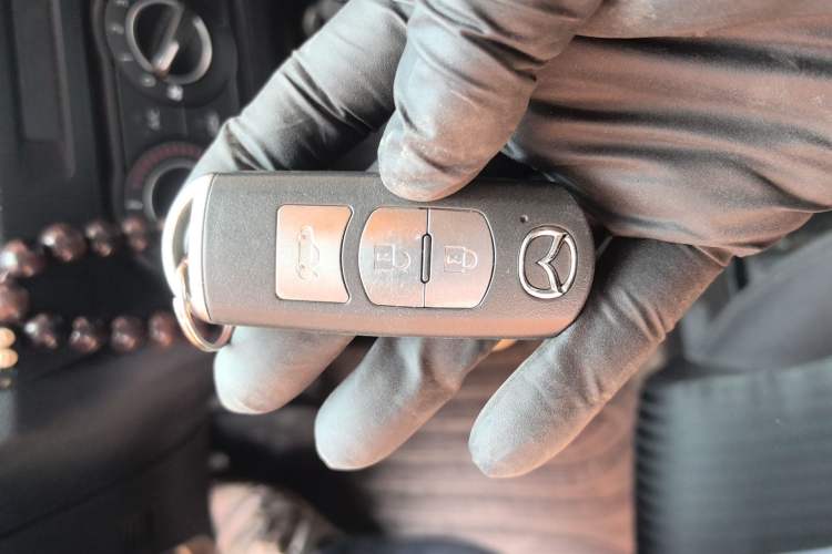 Used Mazda 3 Axela 2014 Sedan 1.5L Automatic Comfort Model Vehicle Key