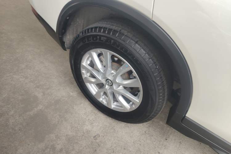 Used Nissan X-Trail 2022 2.0L Two-Wheel Drive Smart Connect Premium Edition
