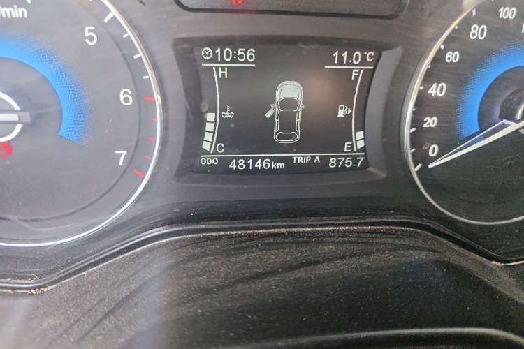 Used Dongfeng Fengon 580 2018 Revised Version 1.8L Manual Comfort Edition