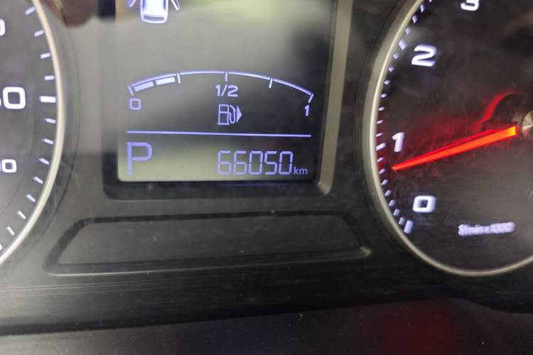 Used Roewe RX3 2020 1.6L CVT 4G Connected Ultra-Cool Flagship Edition
