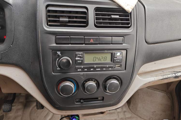 Used Foton Scenic V5 2015 1.2L Standard G12 Audio And AC Panel
