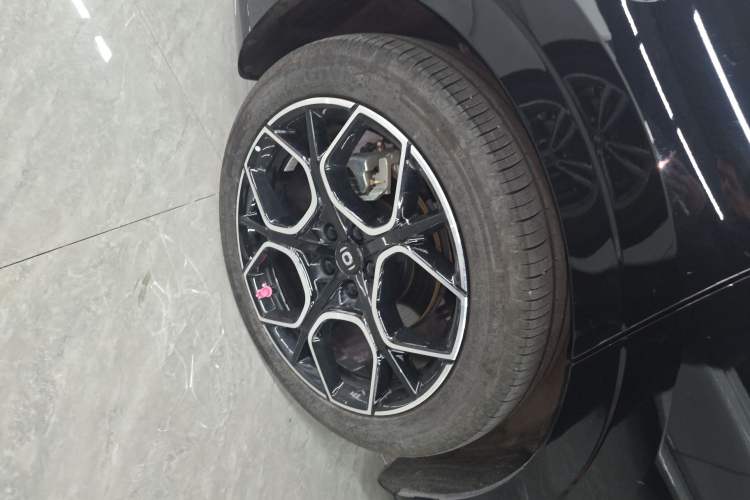 Used CHANGAN NEVO A07 2025 Blue Whale Pure Electric 625 Flagship Model Exterior 5