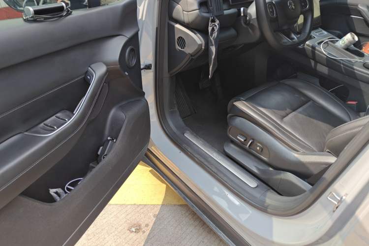 Used Nio ES6 2023 75 kWh Driver Seat