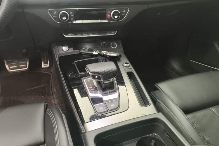 Used Audi Q5L 2024 45 TFSI Luxury Dynamic Model