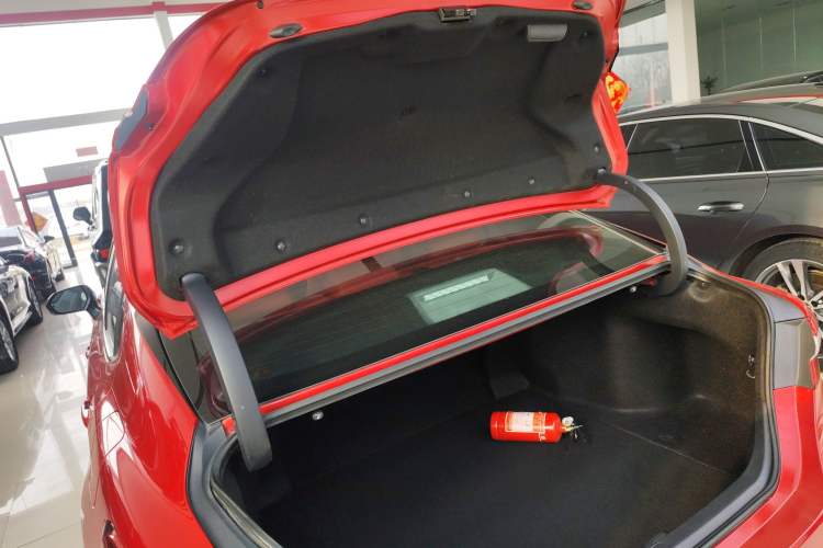 Used Toyota Camry 2019 2.5S FENGSHANG Version China VI Standard Trunk