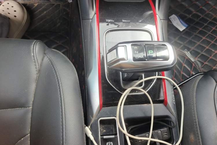 Used Haval H2 2018 Chuanxiang Edition Blue Badge 1.5T Dual-Clutch Two-Wheel Drive ZhiShang Model