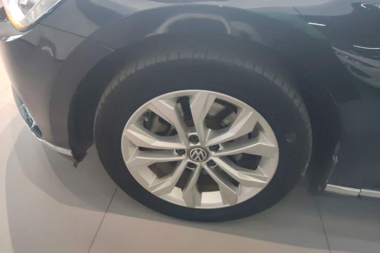 Used Volkswagen Magotan 2018 330TSI DSG Luxury Model