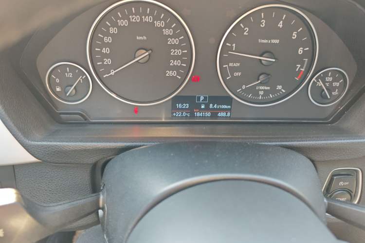 Used BMW 3 Series 2015 316Li Fashion Model