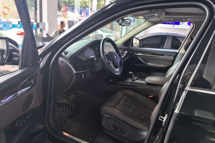 Used BMW X5 2018 xDrive28i
