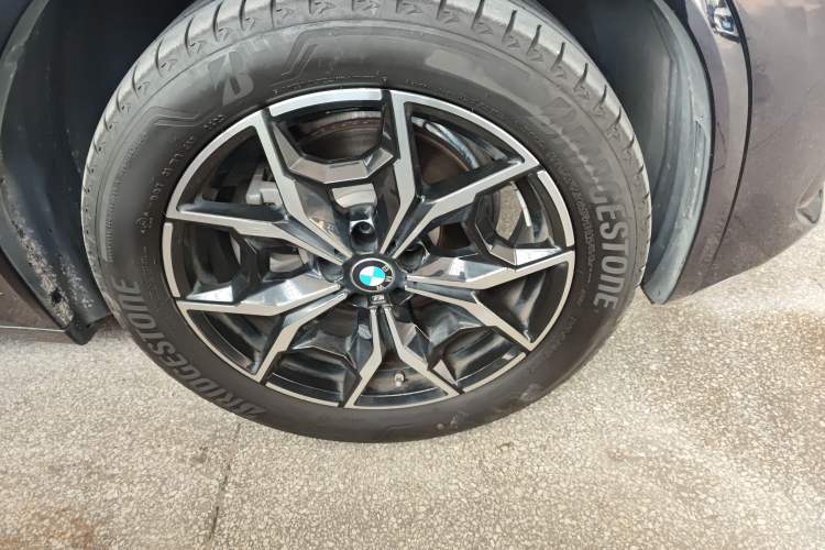 Used BMW X3 2022 xDrive25i M Sport Package Right Front Wheel Hub