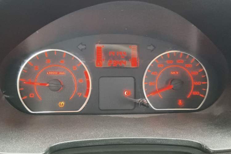 Used Wuling Hongguang V 2022 1.5L Jingqu Version Hydraulic Power Steering LAR Instrument Cluster
